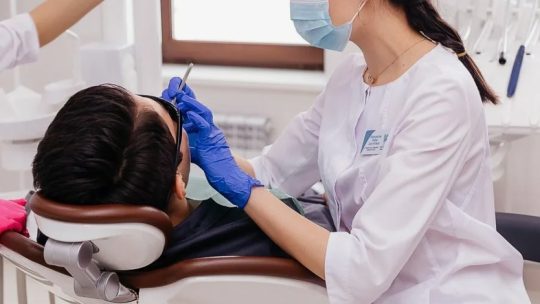 Протезирование зубов в Хэйхэ за 3–5 дней: реально ли «вставить зубы» за одну поездку