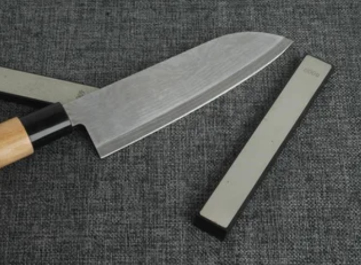 Бруски для заточки ножей: как выбрать идеальную «основу» для кухни и мастерской